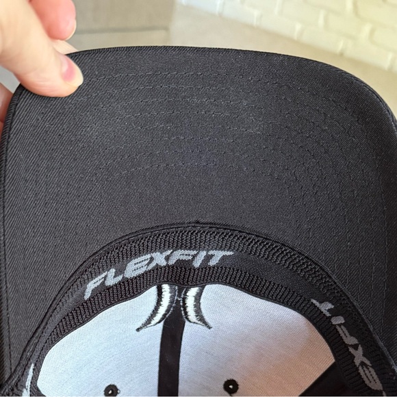 Bundle of Five Men’s Baseball Hat's - Picture 7 of 15